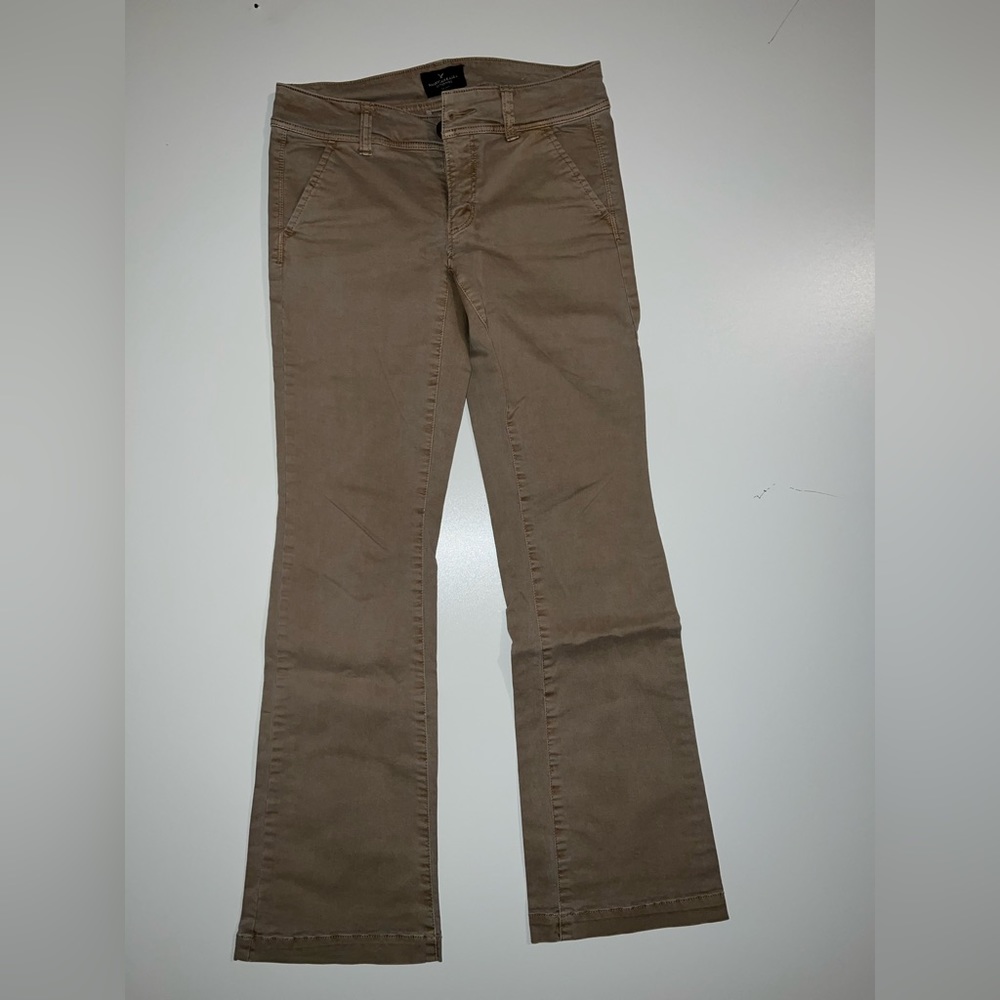 American Eagle Khaki 2 short Pant